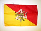 AZ FLAG Bandiera Sicilia 45x30cm - BANDIERINA SICILIANA - Italia 30 x 45 cm cordicelle